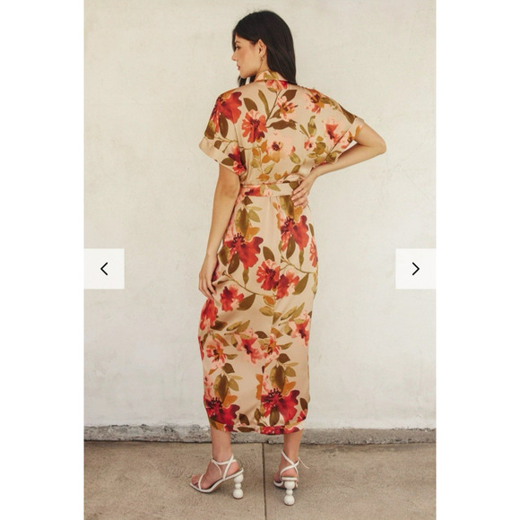 Dress Forum NWT Maxi Praline Bloom Tulip Tie Waist Dress Size M Chic Elegant - Picture 7 of 16
